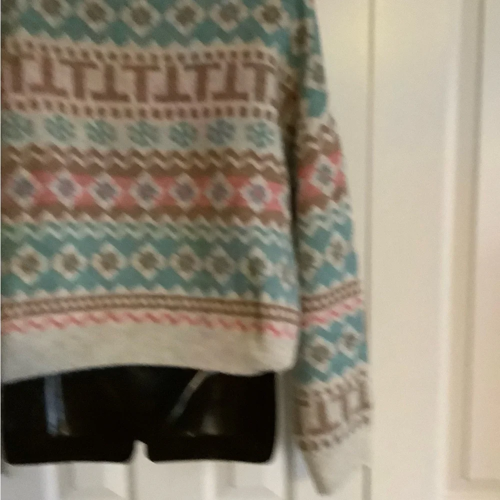 Open neck sweater - Picture 5 of 5
